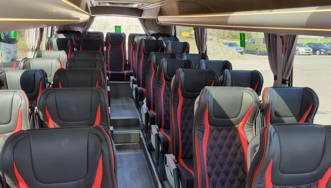 Met een kleine groep op stap? Huur een Midi bus