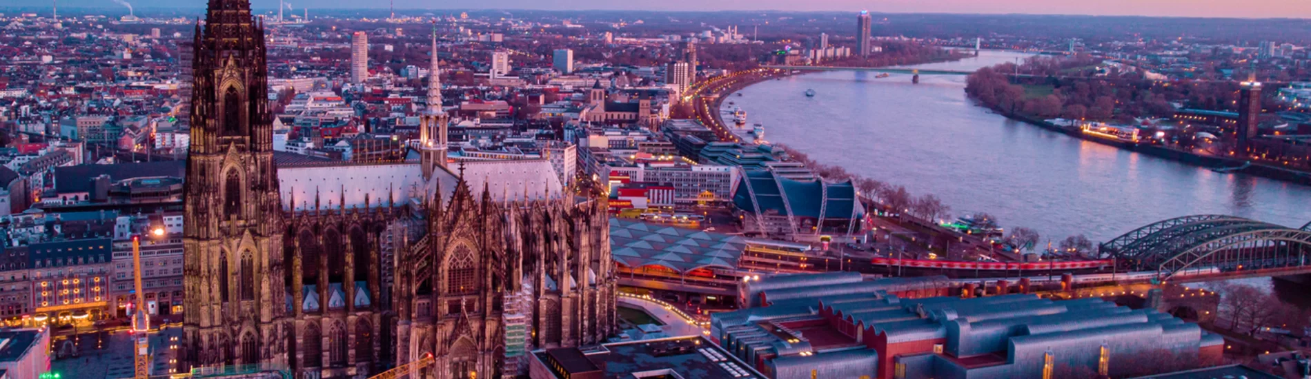 Keulen, Bonn en Düsseldorf, 3-daags kerstwinkelweekend