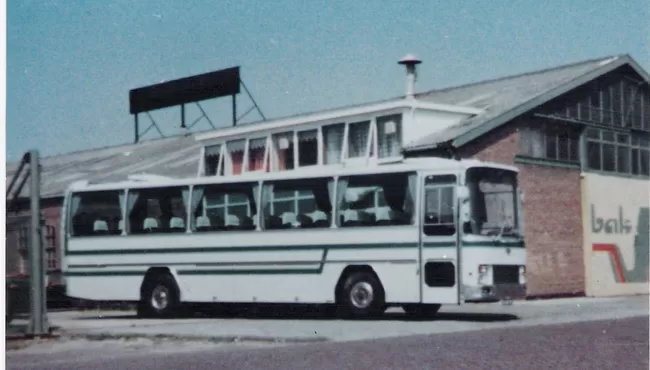 Ruim 90 jaar ervaring bak Reizen, foto van vroeger