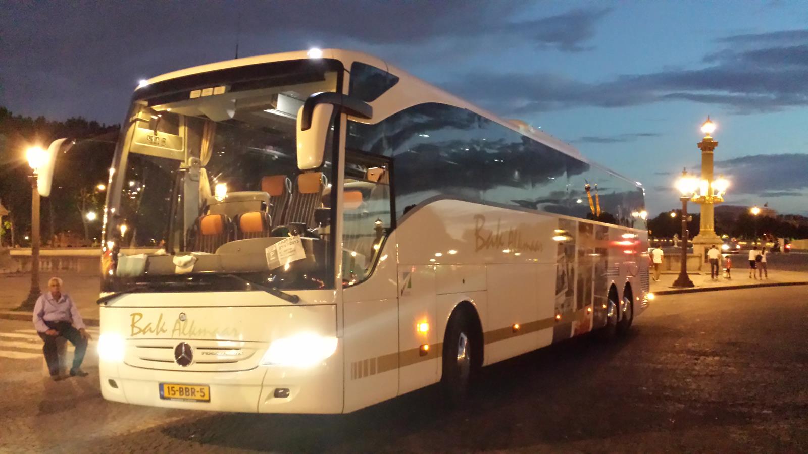 Bus Huren met chauffeur? Voordelige tarieven bij Bak Reizen